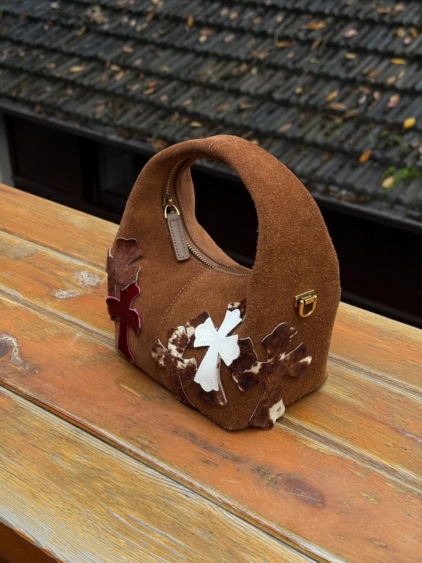 Xcischz Rounded Bag Cowhide  Remake Chrome Hearts