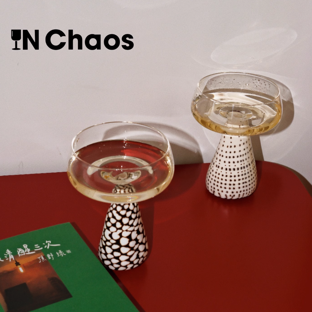 IN Chaos Handcrafted Shell Wine Cocktail Glass