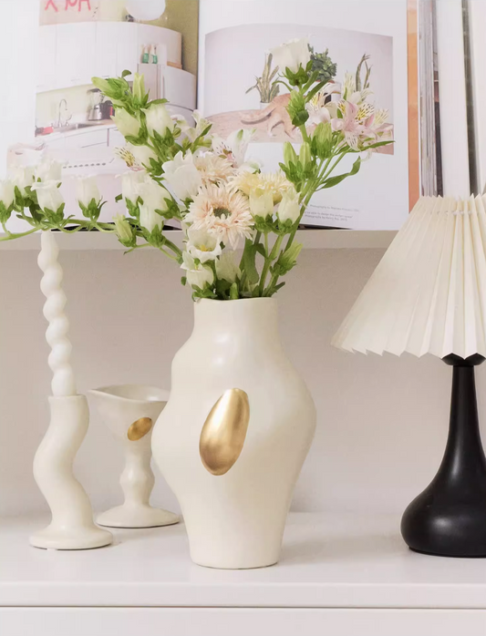 SOREMO EGG Vase: A Birth of Art in Every Corner