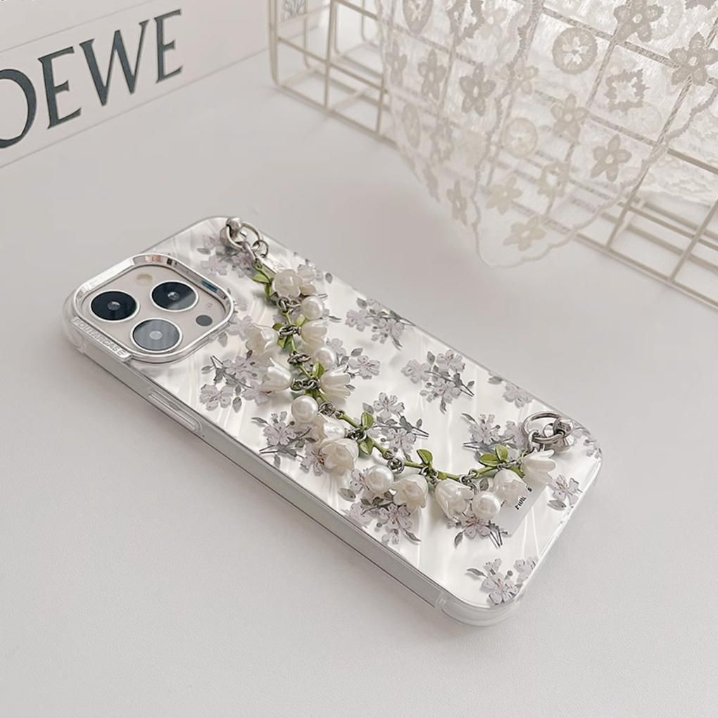 CIRCLE  Lily Of The Valley Phone Case With Charm