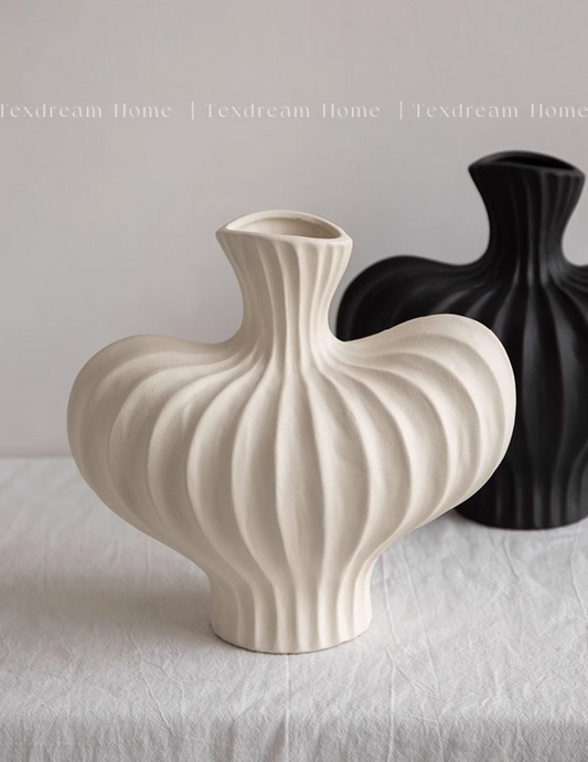 TEXDREAM Designer Deco Matt Black White Ceramic Vases